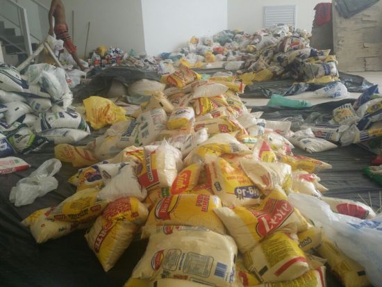 WhatsApp Image 2017 10 24 at 11.23.47 - 10 toneladas de alimentos são arrecadados em rave beneficente
