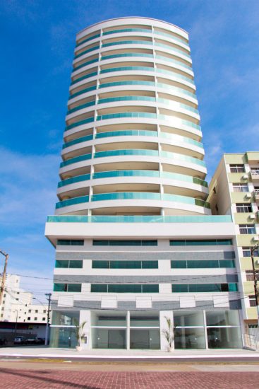 Ideally Construtora surpreende clientes durante entrega do edifício Hélio Rosa 1 Entre do Edifício Hélio Rosa na Praia do Morro