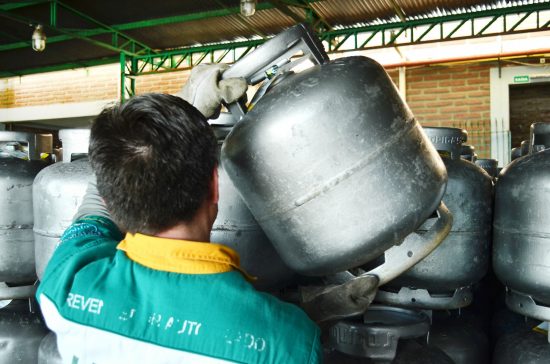 gas preco botijao paulo pires 2 1031067 - Guarapari registra falta de gás de cozinha em bairros da cidade
