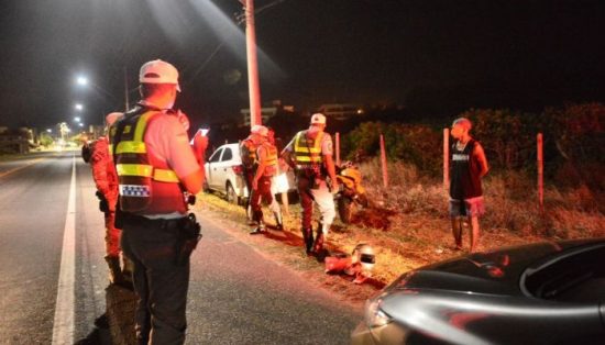 opera o lei seca guarapari 2 - Operações no trânsito em Guarapari tem alcoolemia e vans clandestinas
