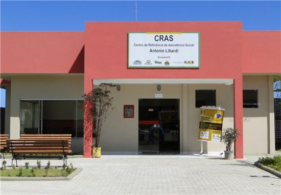 Aulas gratuitas de artesanato, música e informática em Anchieta 1 cras anchieta