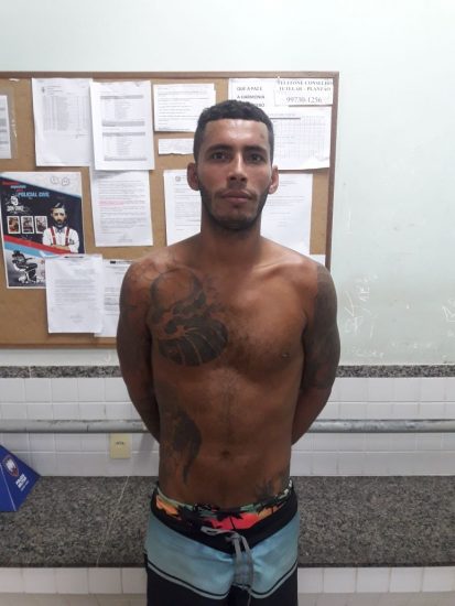 preso - Jovem que desafiou a PM de Guarapari é preso na Praia do Morro