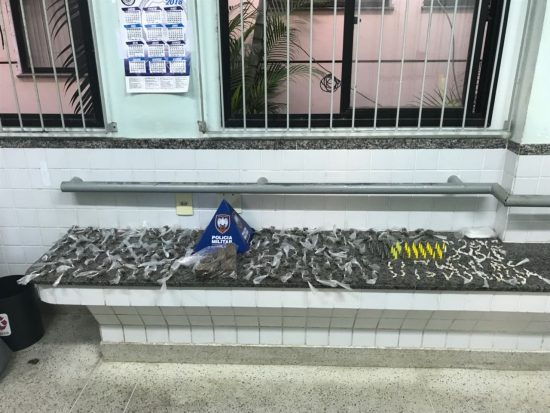 PM apreende grande quantidade de drogas em Guarapari 1 Apreensão São Gabriel 27.03