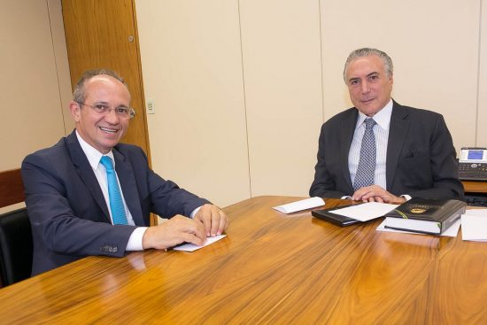 Michel Temer e Paulo Hartung desembarcam em Vitória (29) para inauguração do novo aeroporto 1 temer e hartung