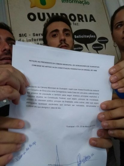 Cidadãos protocolam ofício pedindo Conselho de Ética e Corregedoria na Câmara de Guarapari 2 tropa1