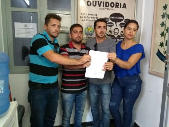 Cidadãos protocolam ofício pedindo Conselho de Ética e Corregedoria na Câmara de Guarapari 1 tropa3