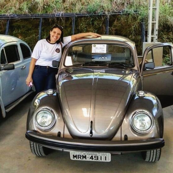Mariana - Paixão por carros antigos reúne duas mil pessoas em Iconha