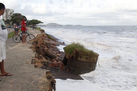Riacho erosao em 17 de abril de 2018 1 - Erosão na Praia do Riacho: Atração (nada) turística