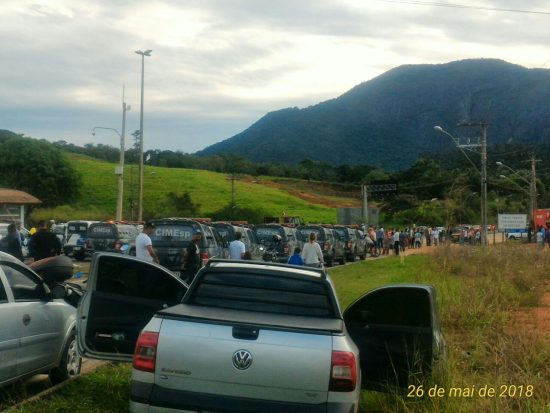 População se manifesta em apoio a "Greve" dos caminhoneiros em Guarapari 3 WhatsApp Image 2018 05 26 at 15.13.00