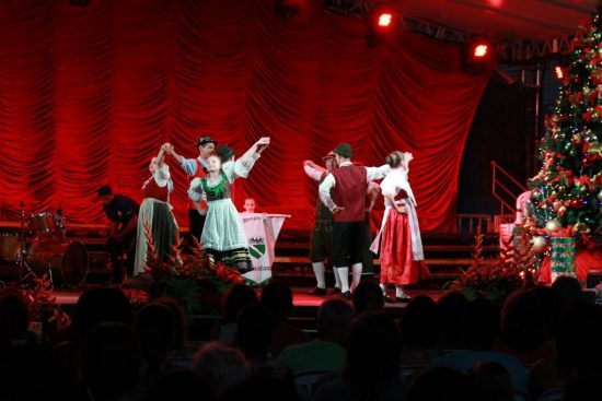 Cia musical de Guarapari se prepara para turnê na Europa 3 allegro musical de natal 2