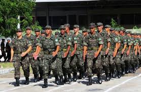 - Carreira militar: abertas mais de 600 vagas com salários até R$ 8.245