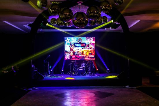 Sua diversão é a nossa obrigação! 1 happys