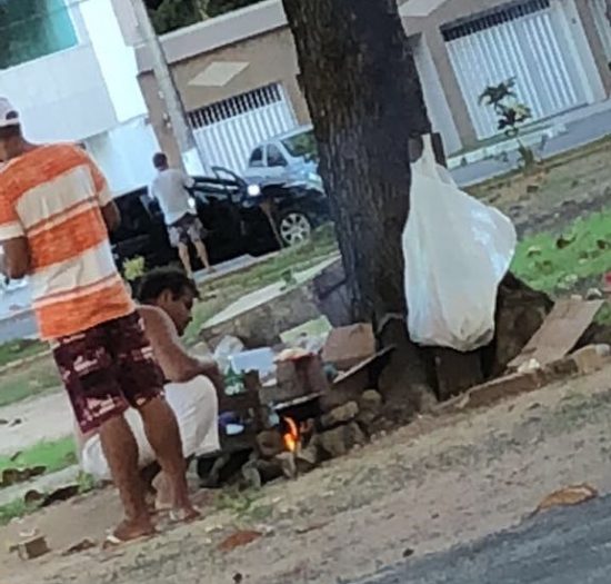moradores de rua5 e1526928725993 - Mais de 50 moradores em situação de rua vivem em Guarapari