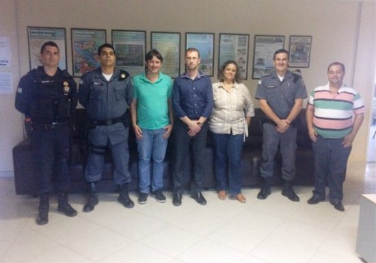 operação safra - Agricultores recebem apoio da Guarda Municipal de Anchieta na "Operação Safra"