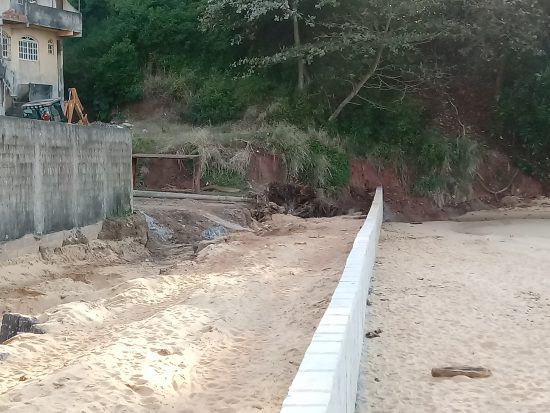 20180614 074215 - Perto do fim, obra na Praia do Riacho não agrada moradores em Guarapari