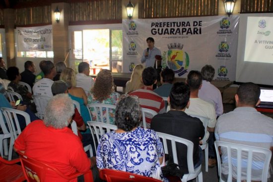 1 - Mais de 12 mil mudas de uva entregues a produtores em Guarapari