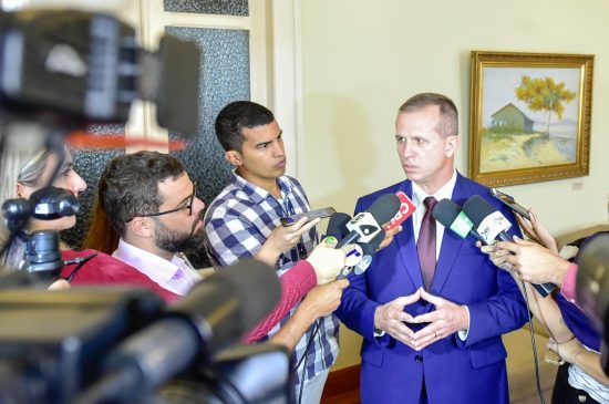 Ato Normativo deve retirar veículos apreendidos das ruas de Guarapari 2 ato carros apreendidos secretário