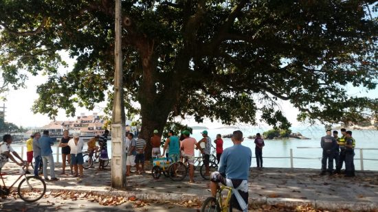 árvores Prainha de Muquiçaba 1 - Orla da Prainha terá mais 13 árvores cortadas para início do projeto urbanístico