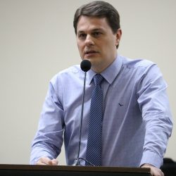 Renato Lorencini - Vereador sugere investimentos para Anchieta em orçamento estadual