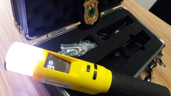 Bafômetros que conseguem detectar álcool no ar chegam ao Espírito Santo 1 bafometros