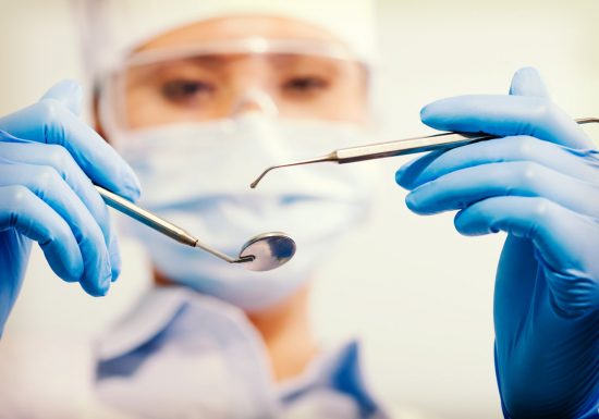 dentista situacoes consulta - Clínica odontológica de Guarapari é denunciada por falta de esterilização e higiene