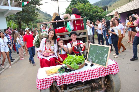 Eventos tradicionais ditam o final de semana em Anchieta 2 imigraçao1