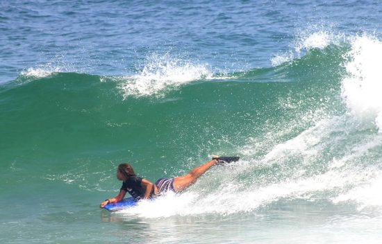 Bodyboarder de Guarapari surpreende e sobe oito posições no ranking nacional 1 nivea borghi agosto 2018 1