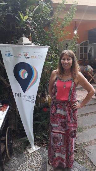 Espaço democrático no atelier da artista plástica Izabel Vidal em Guarapari 2 Izabel Vidal atelier 4