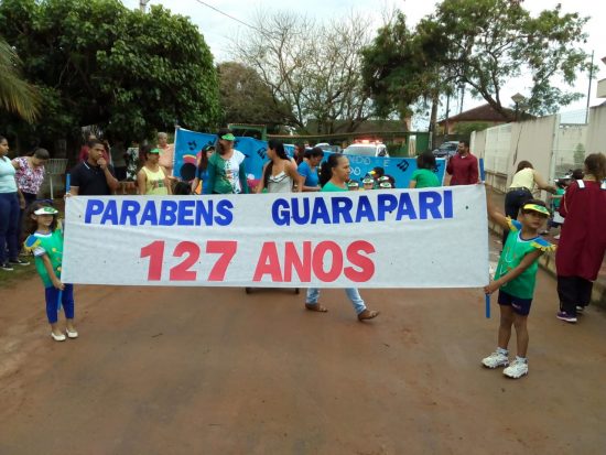 desfile cemei maria josé 4 - Crianças parabenizam Guarapari em desfile