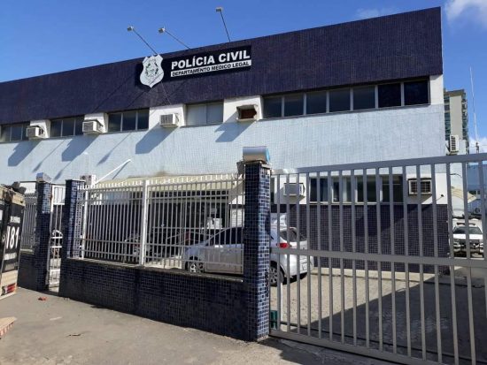 Ex-esposa de vítima de acidente em Guarapari vai ao DML 1 dmlvitoria