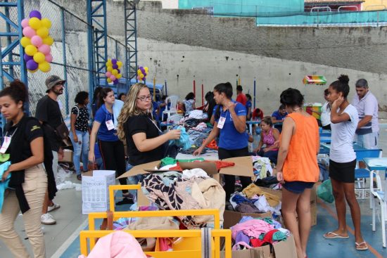 IMG 5972 - Cerca de mil atendimentos foram realizados na ação social da escola Lyra Ribeiro em Guarapari