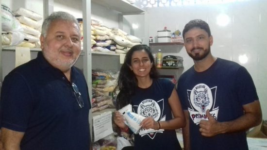 WhatsApp Image 2018 11 10 at 15.15.10 1 - Faculdade promove doação de alimentos em Guarapari