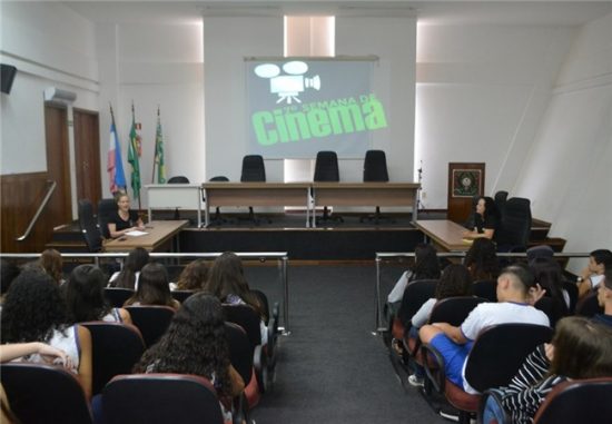 cinemaalfredo - 7ª Semana de Cinema contou com a participação de 400 alunos em Alfredo Chaves