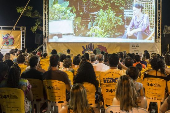 Sessão em Iriri crédito Tati Hauer Galpão Produções IBCA - Verão em Guarapari: Cidade receberá cinema itinerante