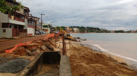 obra muro Meaípe 2 - Muro em Praia de Meaípe deve ficar pronto no início de janeiro