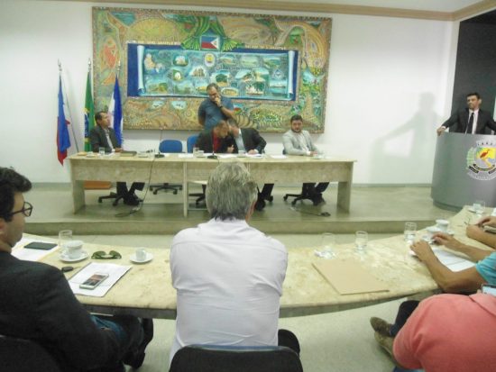 Votação do orçamento de 2019 de Guarapari é adiada mais uma vez 1 DSC04041