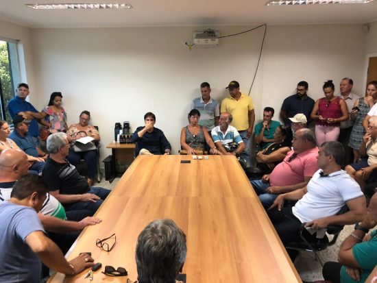 IMG 20190108 WA0008 - Em reunião, prefeito de Guarapari explica programa Caminhos do Campo
