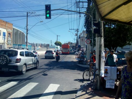 Prefeitura faz teste para acesso de veículos na Rua do Trabalho em Guarapari