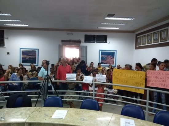 Vereadores derrubam veto do prefeito e orçamento segue com 5% de suplementação em Guarapari