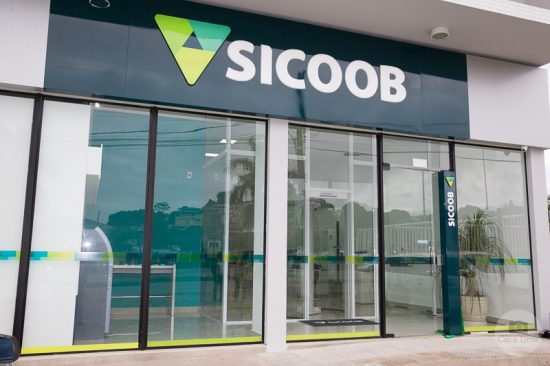 Agência Viana - Sicoob disponibiliza facilidades nas operações de crédito para associados
