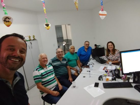 Pitágoras Guarapari promove ação solidária no bairro Adalberto Simão Nader 2 IMG 20190314 WA0020
