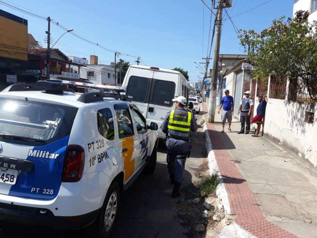 WhatsApp Image 2019 03 15 at 14.22.27 1 - Ação apreende van irregular em Guarapari