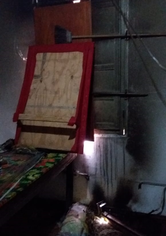 Vandalismo: Janela quebrada e fogo no Radium Hotel em Guarapari