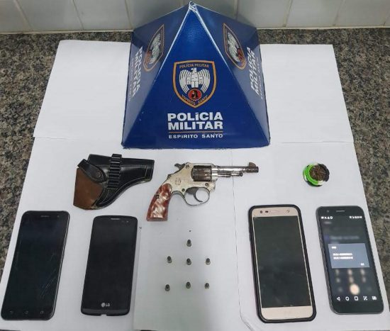 roubopm - PM detém assaltante e recupera objetos em Guarapari