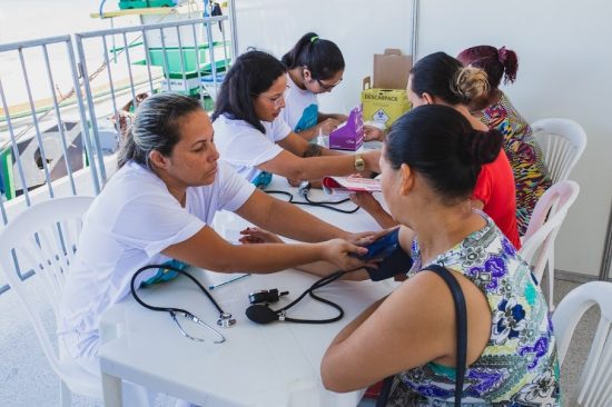 saúde na praça 1 - Ação promove mais de 400 atendimentos às mulheres em Guarapari