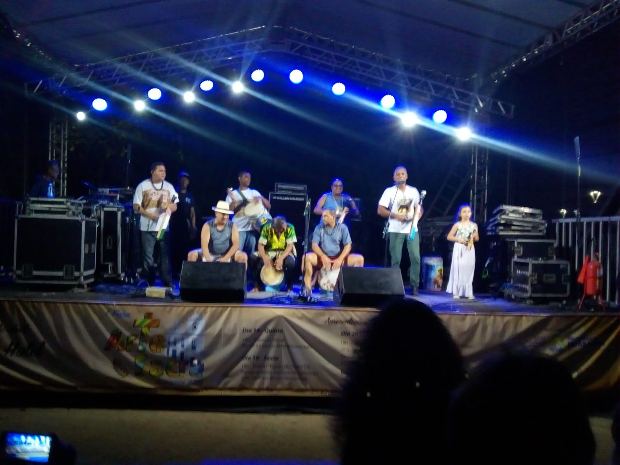 Com direito a apresentação de banda de congo, 1ª Feira de Arte Sacra faz sucesso em Guarapari