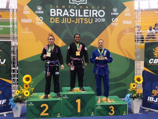 WhatsApp Image 2019 05 10 at 18.37.39 2 - Gari e lutadora: atleta de Guarapari é ouro no Brasileiro de Jiu-jitsu