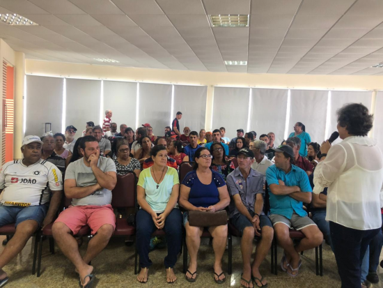 Feirantes de Guarapari recebem orientações para uso do espaço público 1 reunião feirantes 1