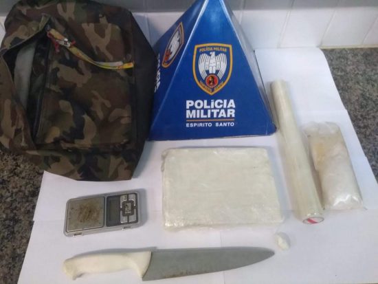 Drogasfindi - Dois homens e um adolescente são detidos com drogas em Guarapari