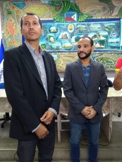 Como forma de protesto, vereadores esvaziam Câmara e sessão é cancelada em Guarapari 2 GrijóEnis